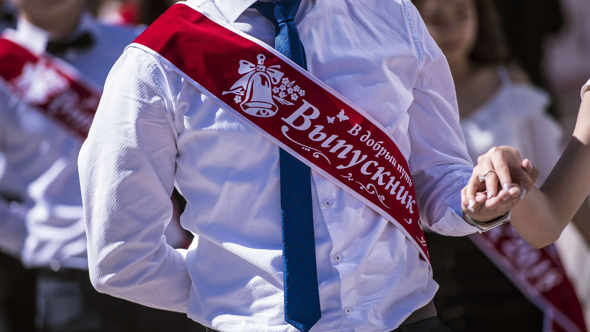 Выпускникам